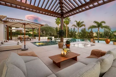Detached Villa in Nueva Andalucía