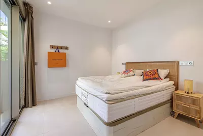 Middle Floor Apartment in Estepona