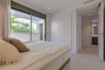 Middle Floor Apartment in Estepona