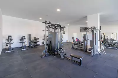 Middle Floor Apartment in Estepona