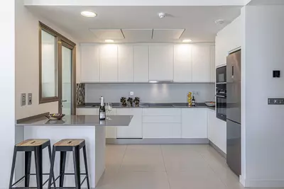 Middle Floor Apartment in Estepona
