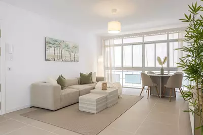 Middle Floor Apartment in Estepona