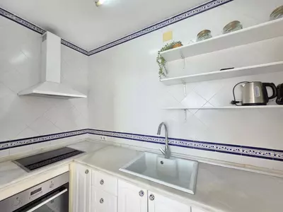 Middle Floor Apartment in Marbella