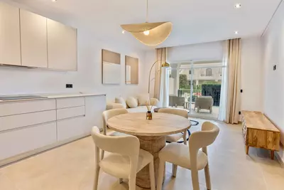 Middle Floor Apartment in Nueva Andalucía