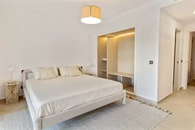 Middle Floor Apartment in Nueva Andalucía