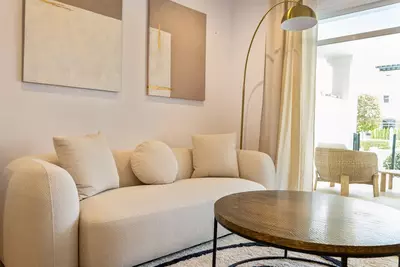 Middle Floor Apartment in Nueva Andalucía
