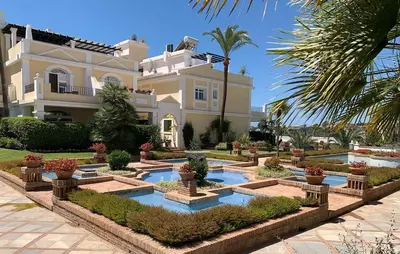 Middle Floor Apartment in Nueva Andalucía