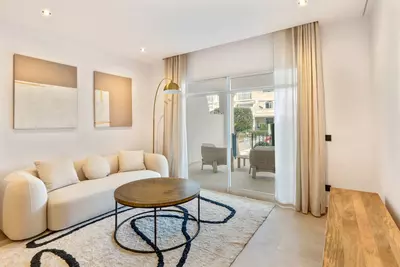 Middle Floor Apartment in Nueva Andalucía