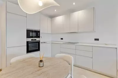 Middle Floor Apartment in Nueva Andalucía