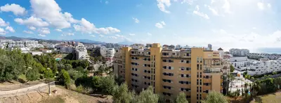 Middle Floor Apartment in Estepona
