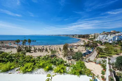 Middle Floor Apartment in Estepona