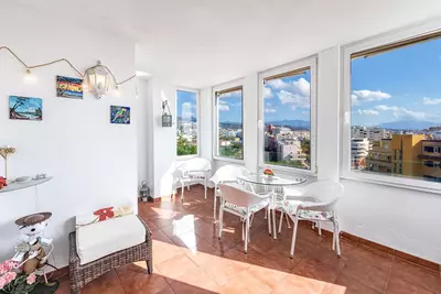 Middle Floor Apartment in Estepona
