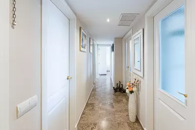 Middle Floor Apartment in Estepona