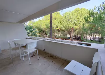 Middle Floor Apartment in Estepona