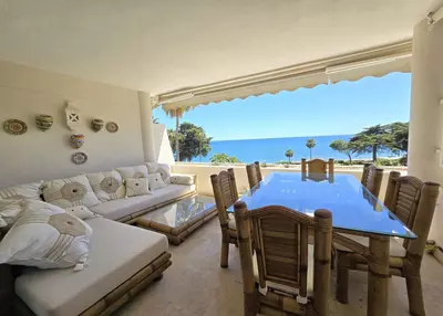 Middle Floor Apartment in Estepona