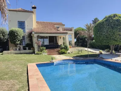 Detached Villa in Estepona