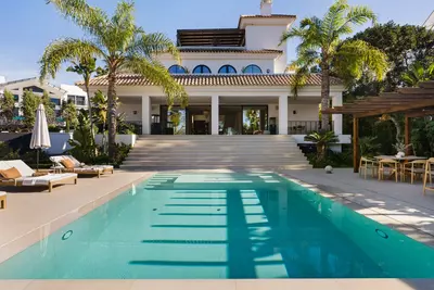Detached Villa in Nueva Andalucía