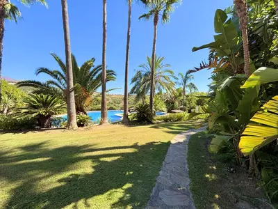 Middle Floor Apartment in Casares Playa