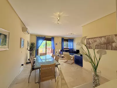 Middle Floor Apartment in Casares Playa