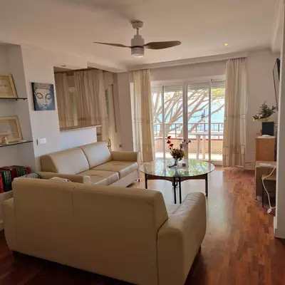 Middle Floor Apartment in Estepona