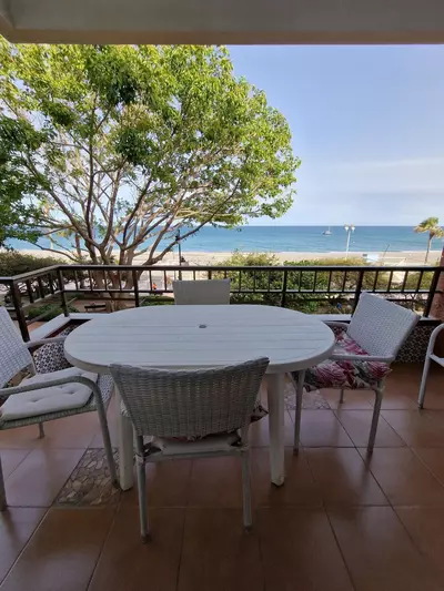Middle Floor Apartment in Estepona