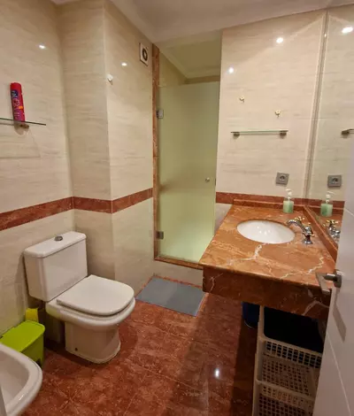 Middle Floor Apartment in Estepona