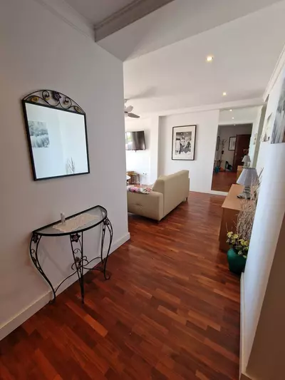 Middle Floor Apartment in Estepona