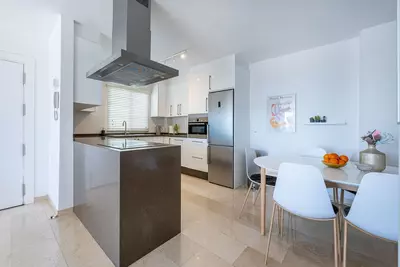 Middle Floor Apartment in Nueva Andalucía