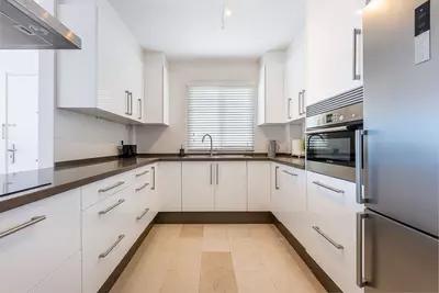 Middle Floor Apartment in Nueva Andalucía