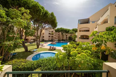 Middle Floor Apartment in Elviria