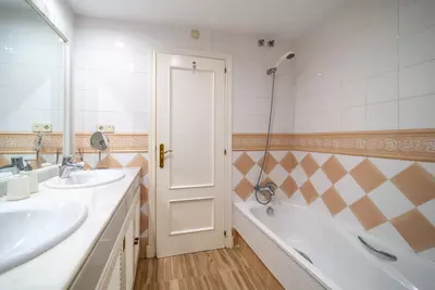 Middle Floor Apartment in Elviria
