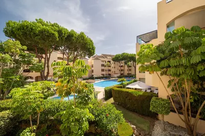 Middle Floor Apartment in Elviria
