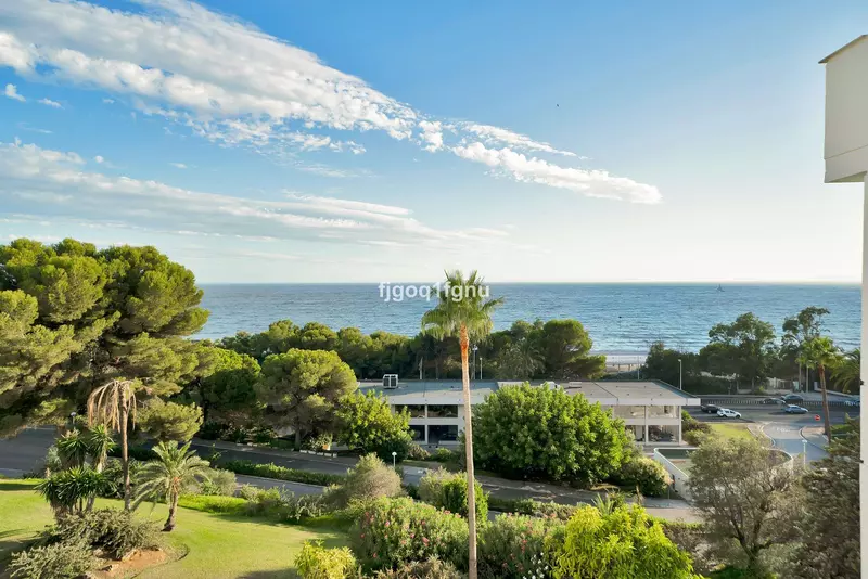 Middle Floor Apartment in Marbella