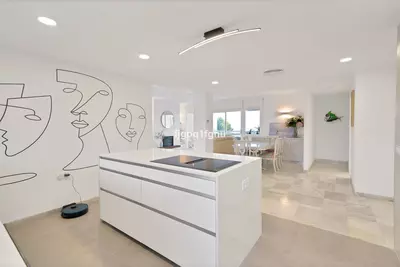 Middle Floor Apartment in Marbella