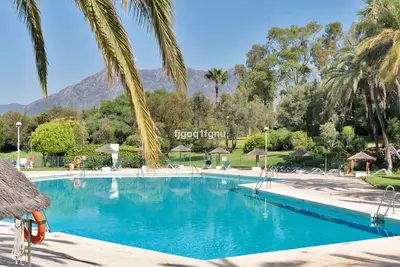 Middle Floor Apartment in Marbella
