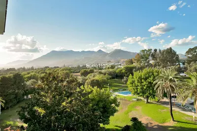 Middle Floor Apartment in Marbella