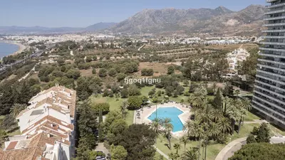 Middle Floor Apartment in Marbella
