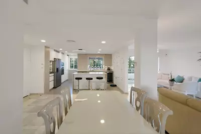 Middle Floor Apartment in Marbella
