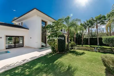 Detached Villa in Nueva Andalucía