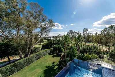 Detached Villa in Nueva Andalucía