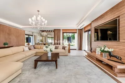 Detached Villa in Nueva Andalucía