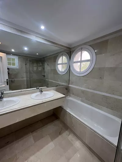 Detached Villa in Nueva Andalucía
