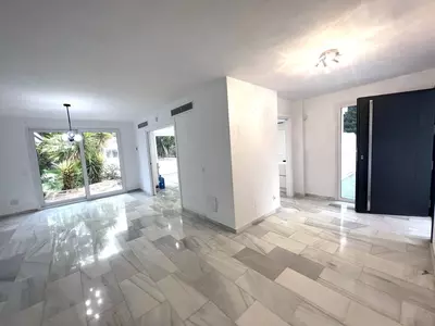 Detached Villa in Nueva Andalucía