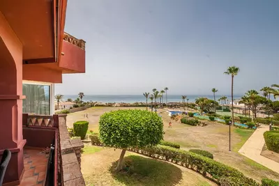 Middle Floor Apartment in Elviria