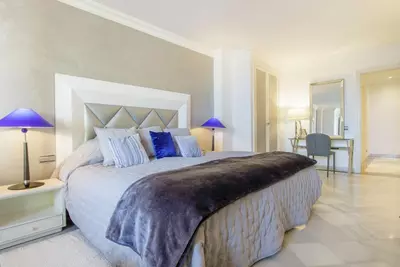 Middle Floor Apartment in Puerto Banús