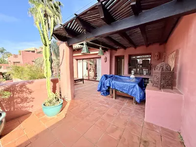 Middle Floor Apartment in Estepona
