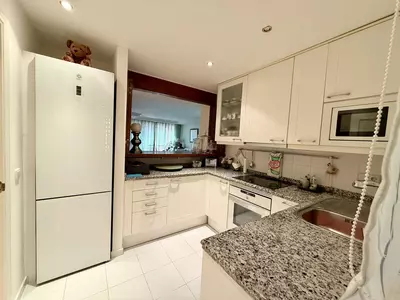 Middle Floor Apartment in Estepona
