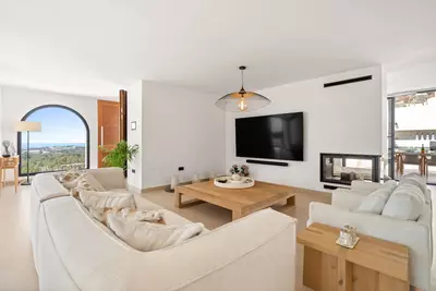 Detached Villa in Nueva Andalucía