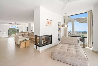 Detached Villa in Nueva Andalucía