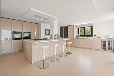 Detached Villa in Nueva Andalucía